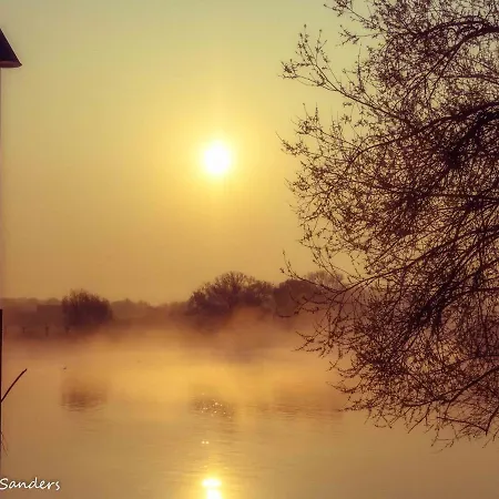 Bie Zus בית הארחה 3*